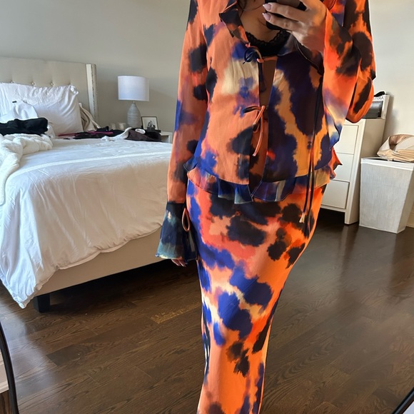 RNWAY The Label Maxi Skirt Set - Picture 5 of 5